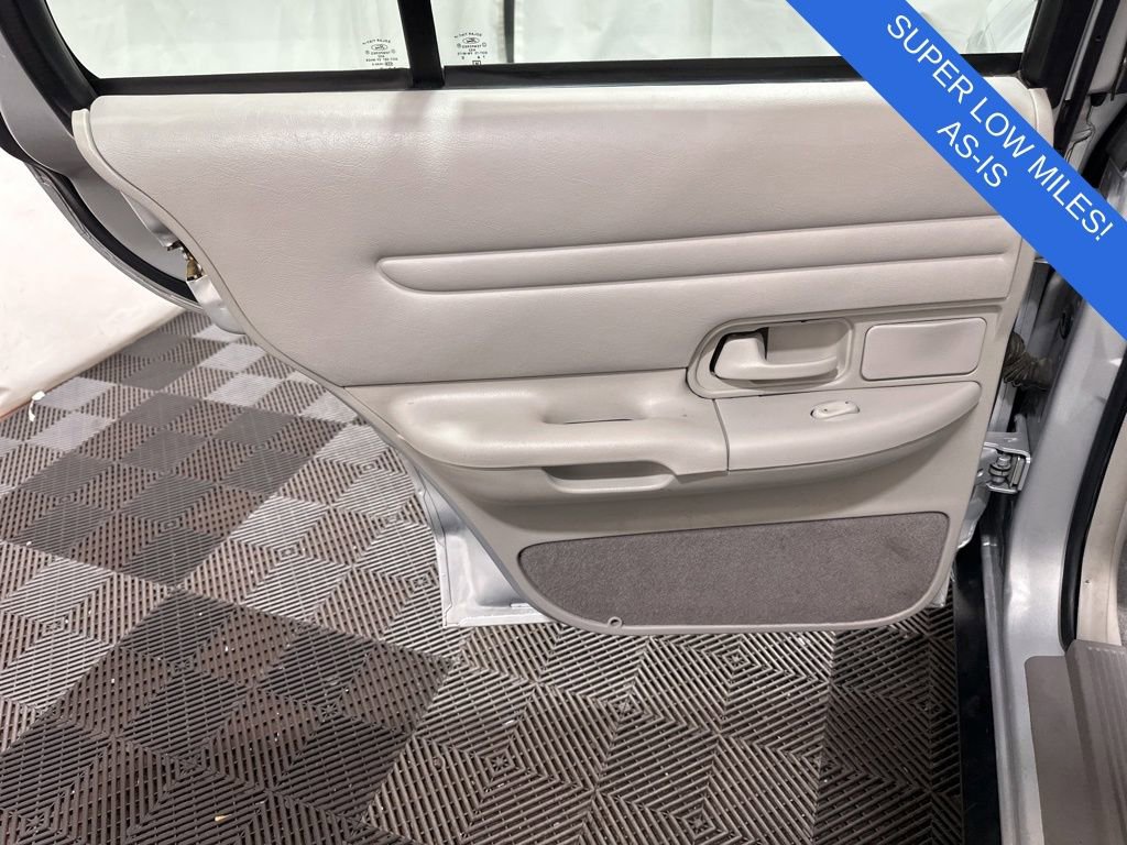 Used 1998 Ford Crown Victoria LX RWD image 17