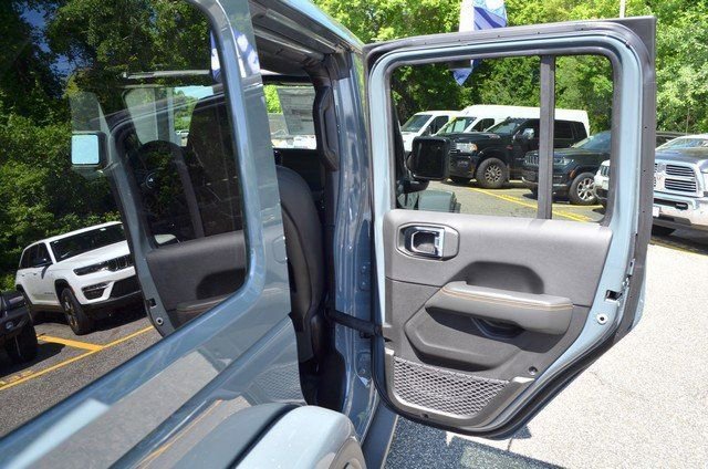 New 2025 Jeep Wrangler Unlimited Rubicon 392 image 36