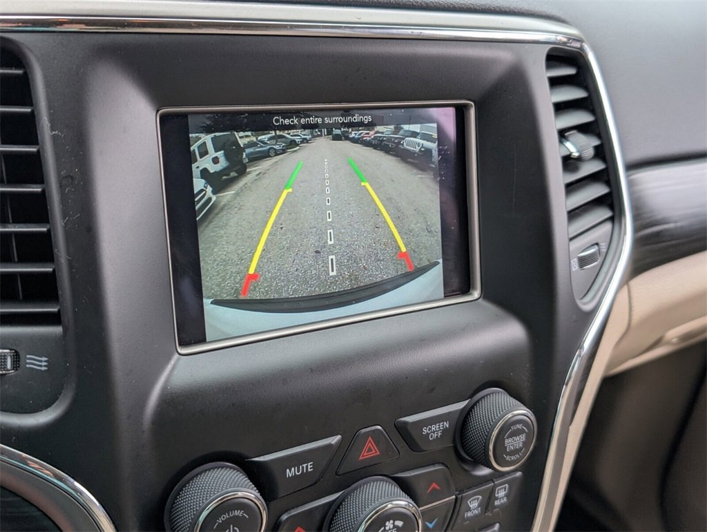 Used 2019 Jeep Grand Cherokee Laredo image 21