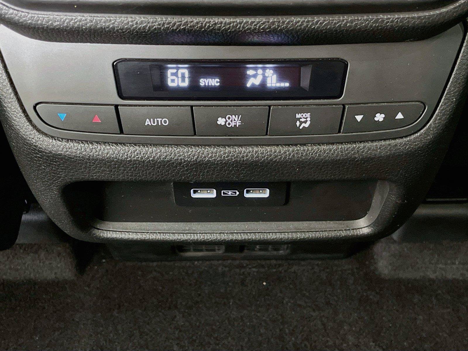 Certified 2023 Honda Pilot Touring image 31