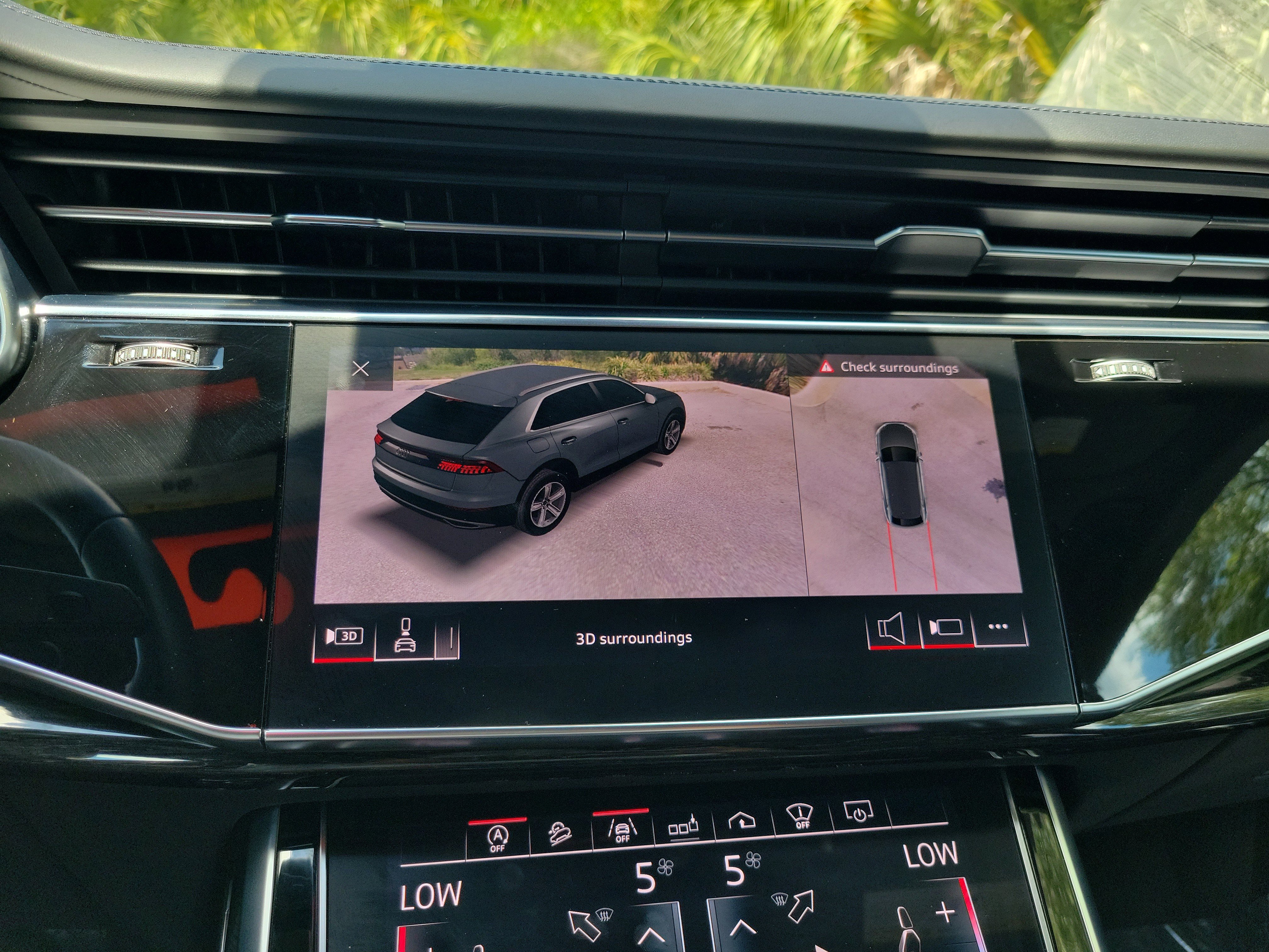 Used 2019 Audi Q8 Prestige w/ Luxury Package AWD/4WD image 21
