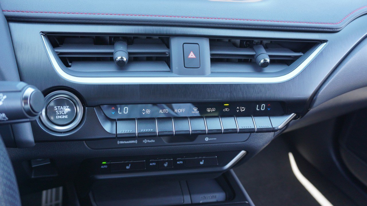 Used 2019 Lexus UX 200 F Sport image 19