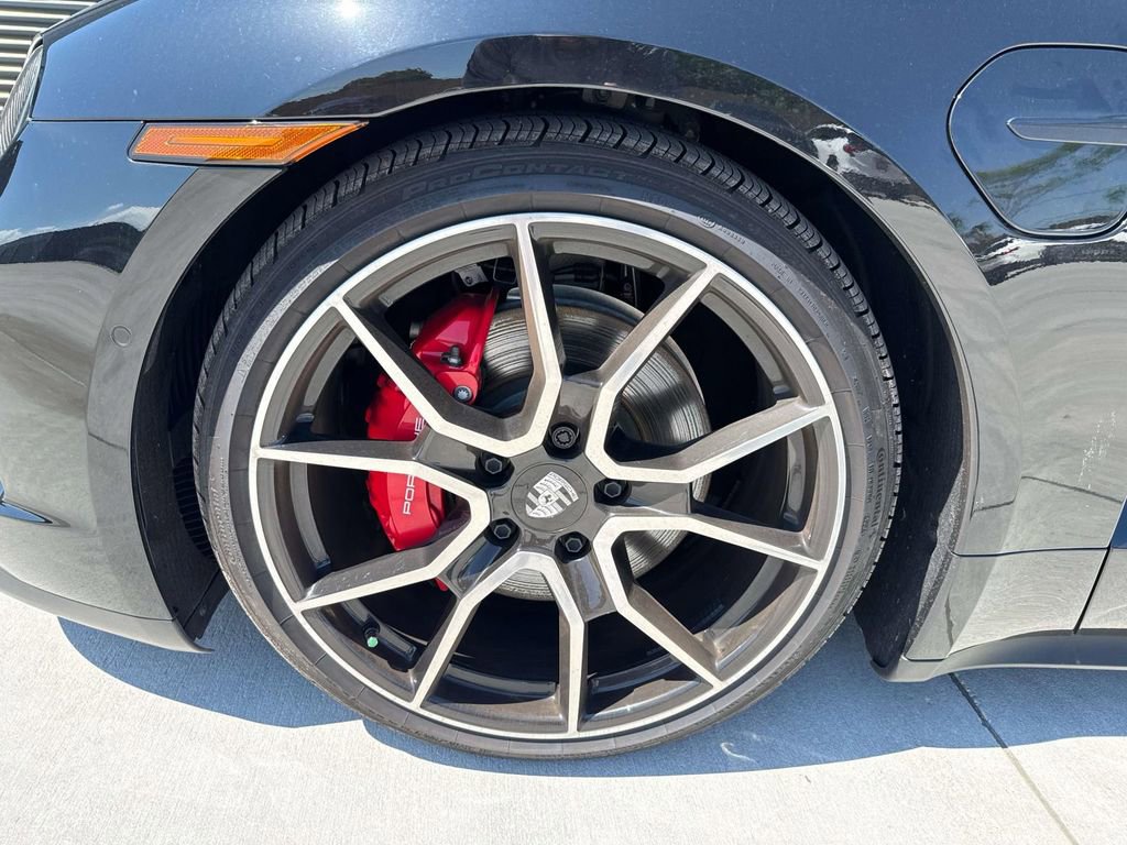 Used 2025 Porsche Taycan 4S AWD/4WD image 8