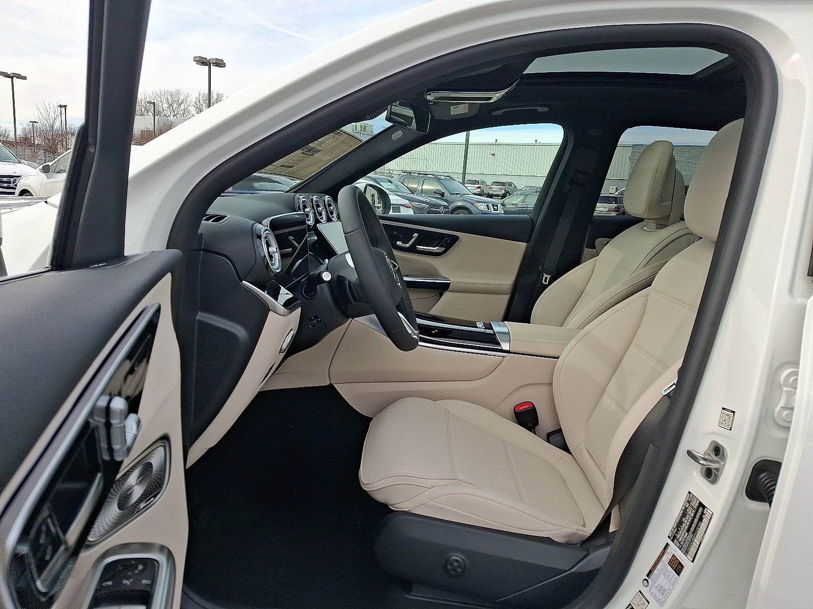 New 2026 Mercedes-Benz GLC 300 GLC 300 image 8