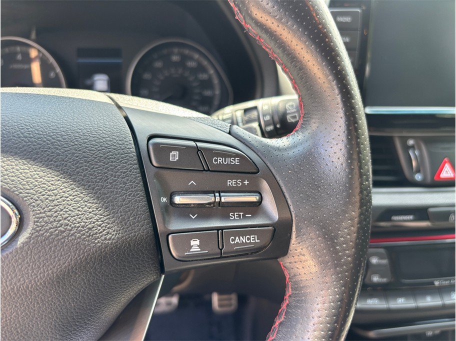Used 2018 Hyundai Elantra GT Sport w/ Sport Tech Package 04 FWD image 24