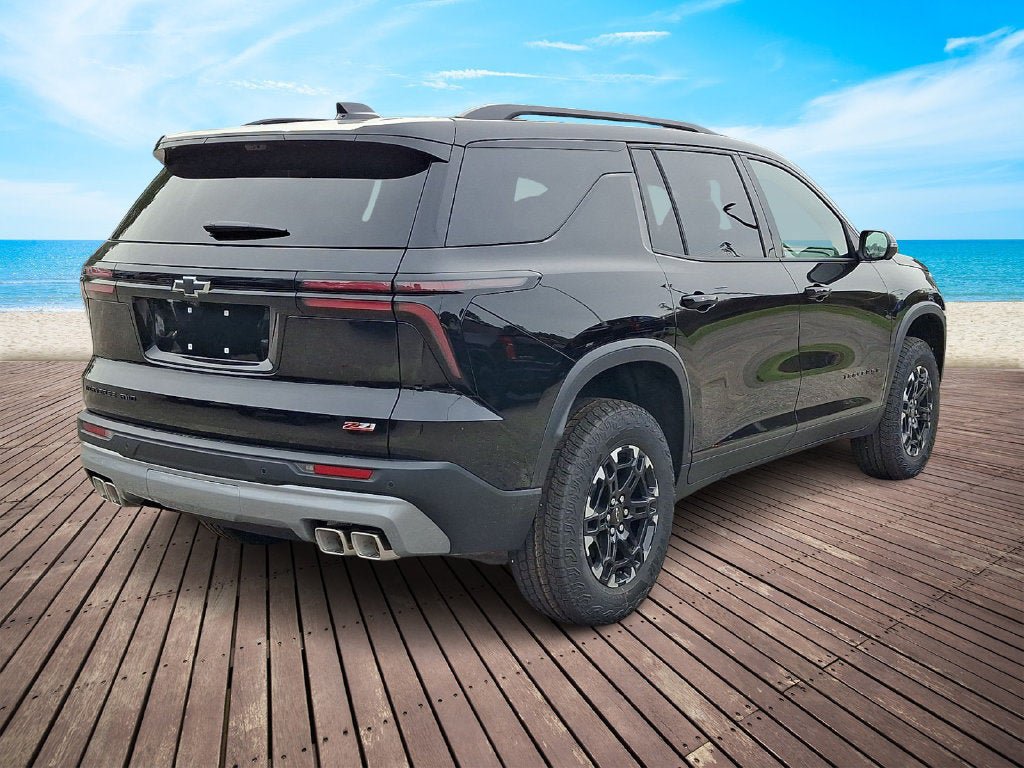 New 2027 Chevrolet Traverse Z71 w/ Enhanced Driving Package AWD/4WD image 3