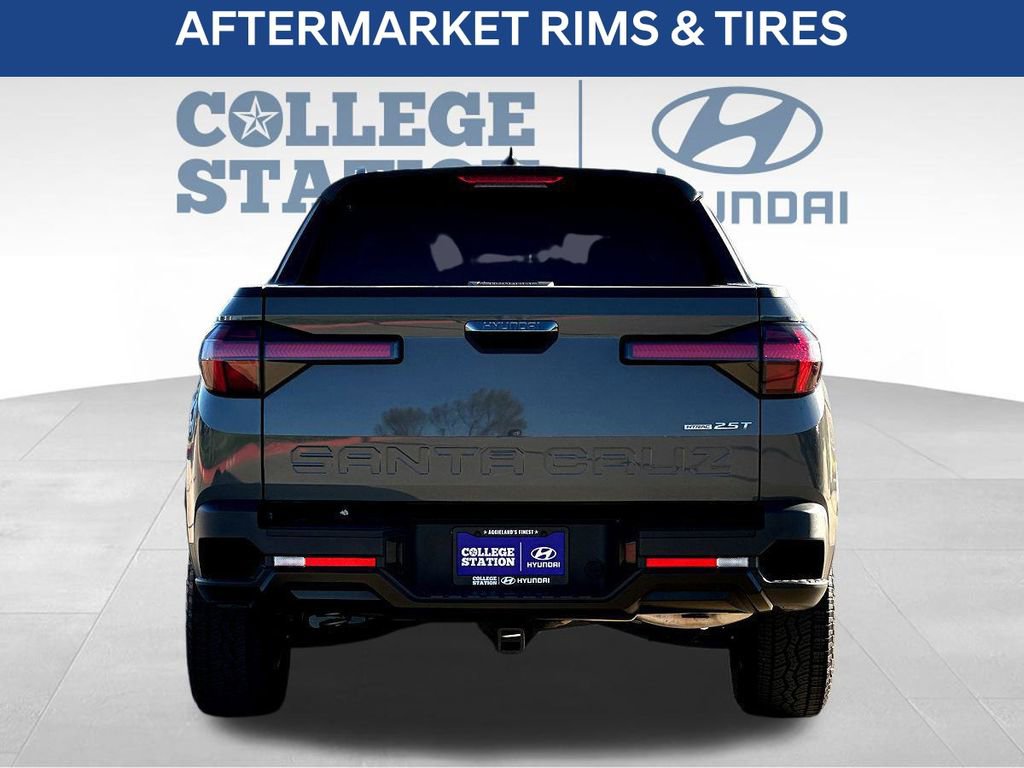 Used 2024 Hyundai Santa Cruz Night image 9