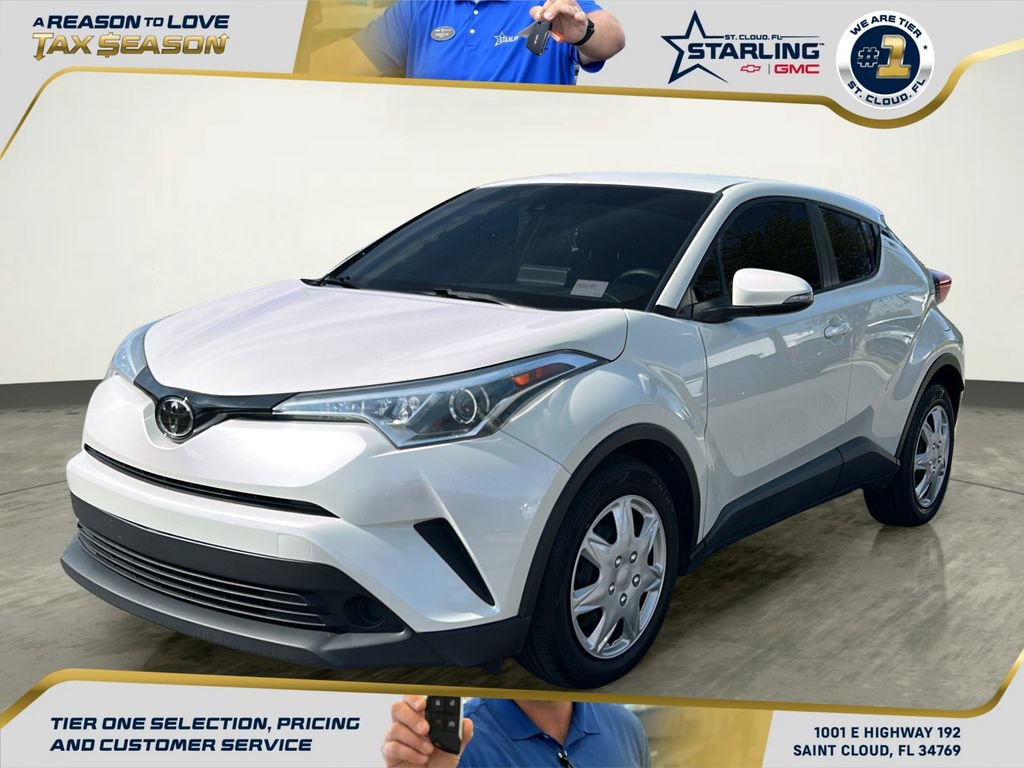 Used 2019 Toyota C-HR LE image 1
