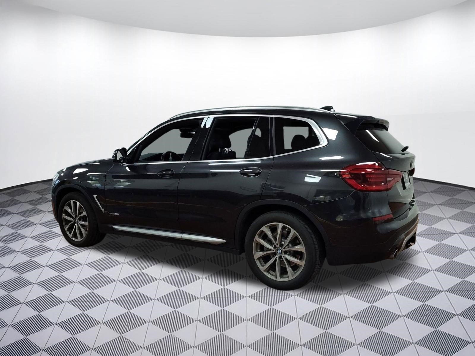 Used 2018 BMW X3 xDrive30i image 17
