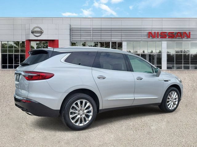 Used 2020 Buick Enclave Essence w/ Sound and Sites Package FWD image 9