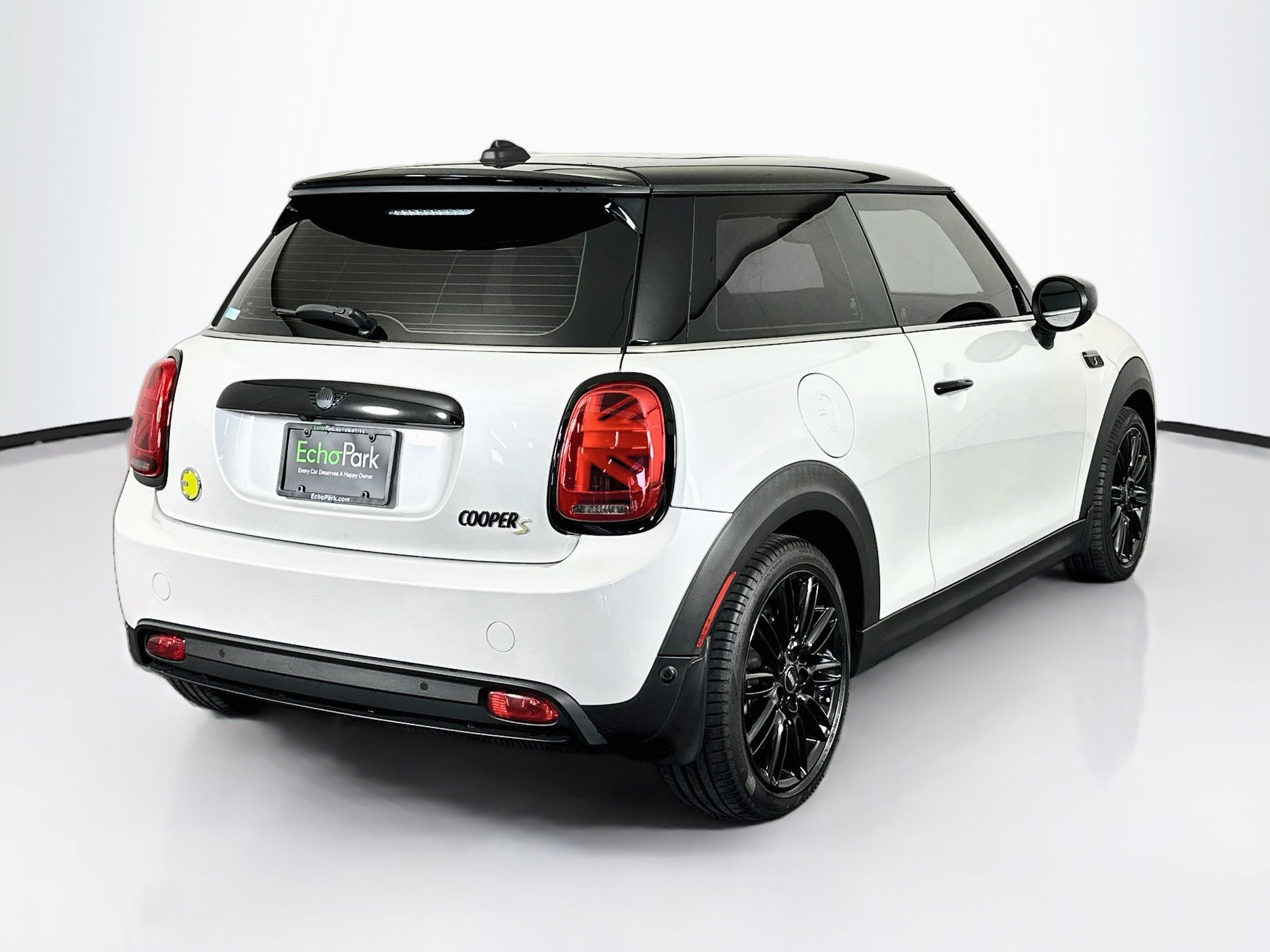 Used 2024 MINI Cooper SE FWD image 9