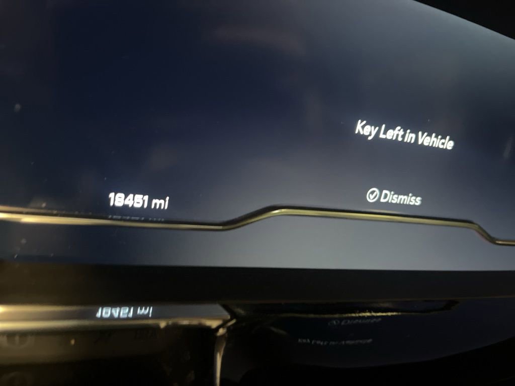 Used 2024 Chevrolet Silverado 2500 ZR2 w/ Technology Package image 5