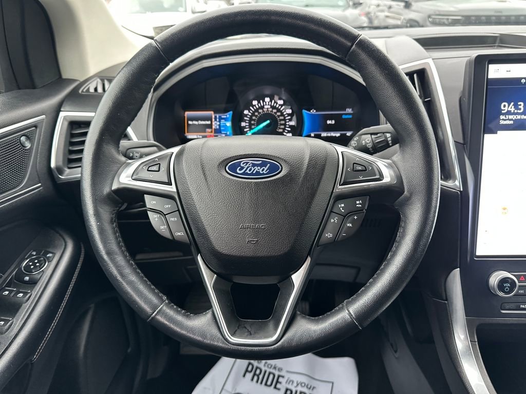 Used 2023 Ford Edge Titanium image 25