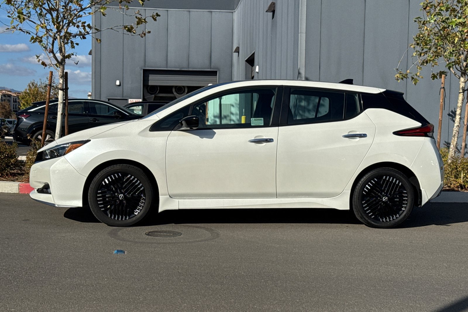 Certified 2023 Nissan Leaf SV Plus FWD image 7