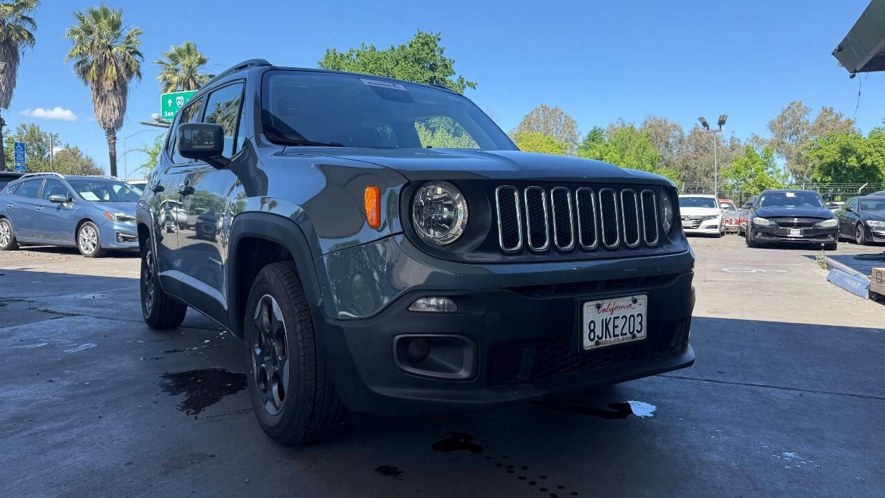 Used 2018 Jeep Renegade Latitude image 31