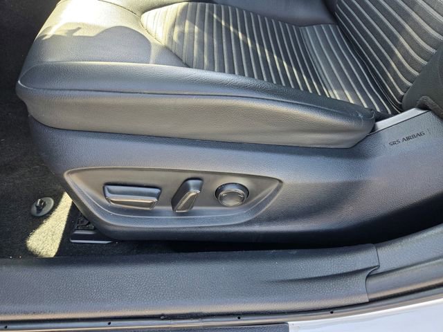 Used 2023 Toyota Camry SE image 17