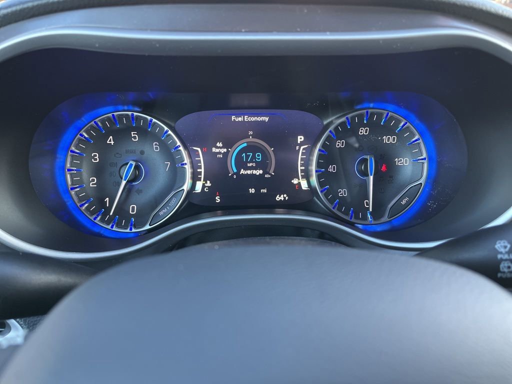 New 2026 Chrysler Pacifica Select w/ S Appearance Package image 16