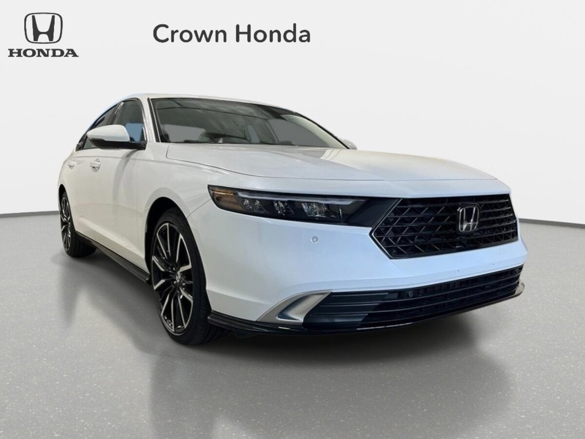 New 2026 Honda Accord Touring image 9