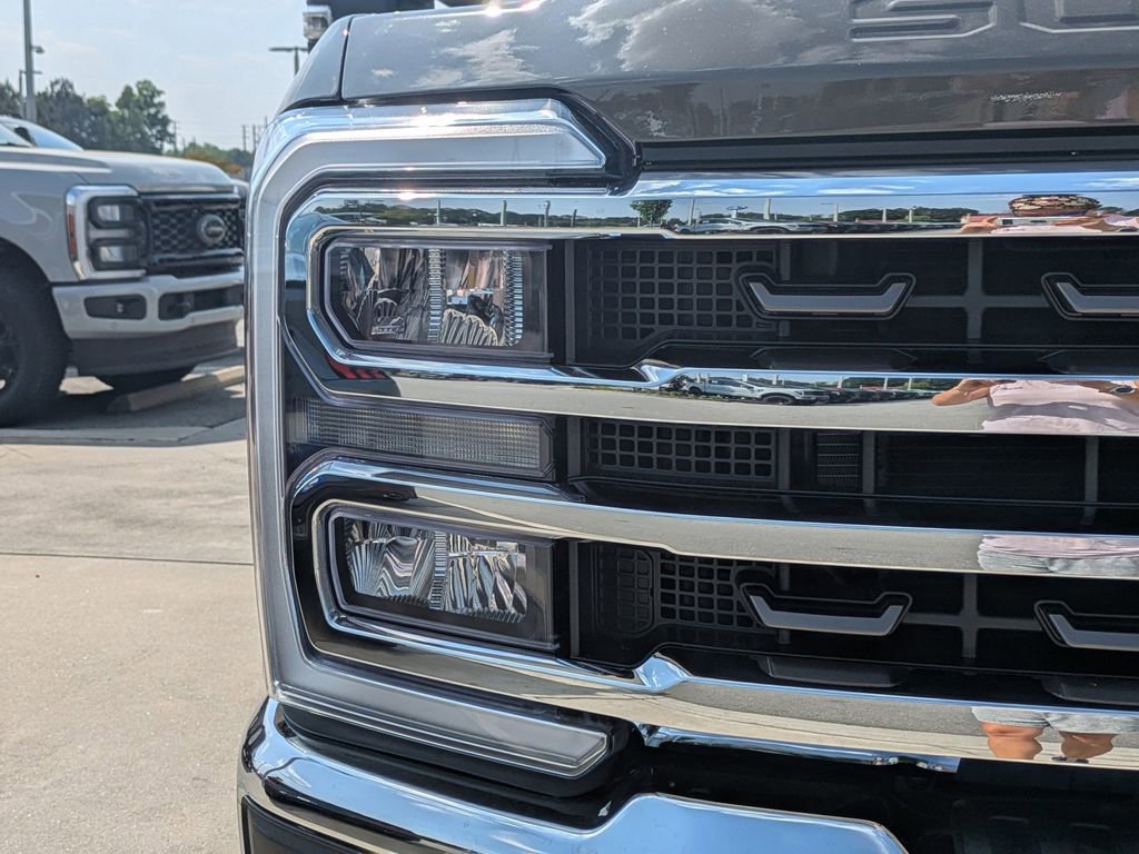 New 2026 Ford F350 King Ranch AWD/4WD image 9