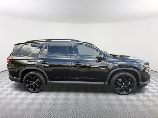 Used 2025 Honda Pilot Black Edition image 4