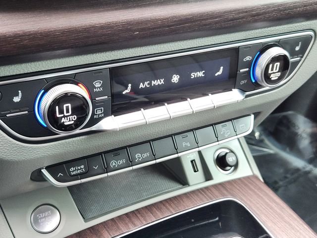 Used 2022 Audi Q5 2.0T Premium w/ Convenience Package image 17