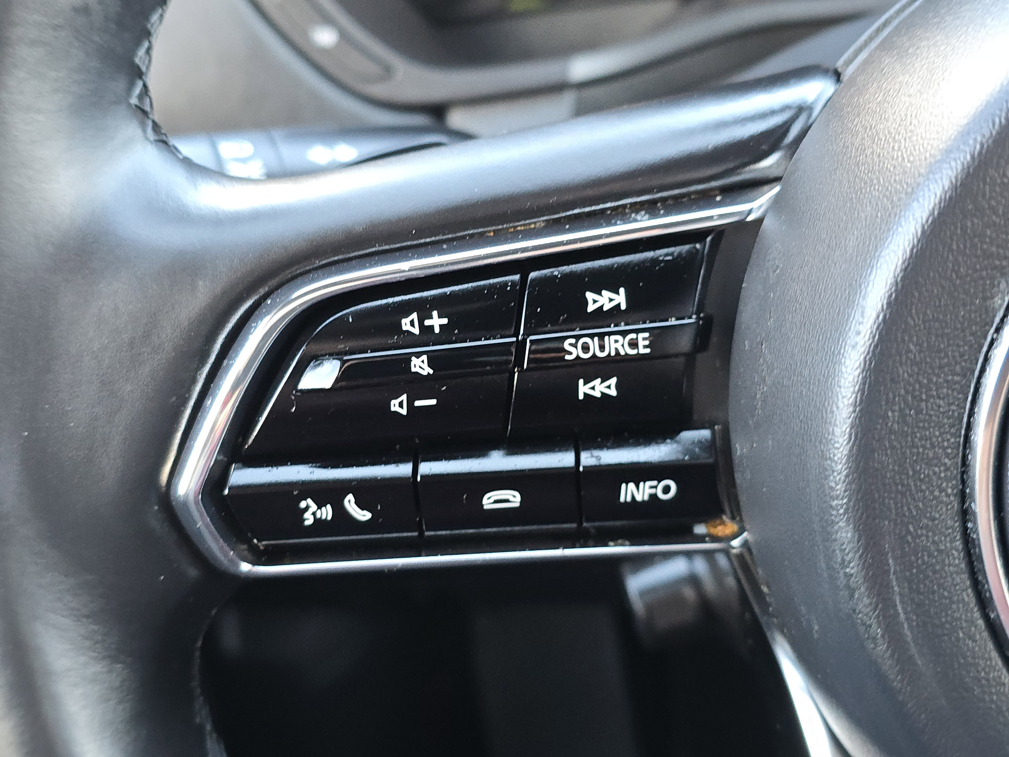 Used 2025 MAZDA CX-90 3.3 Turbo S w/ Premium Package image 16