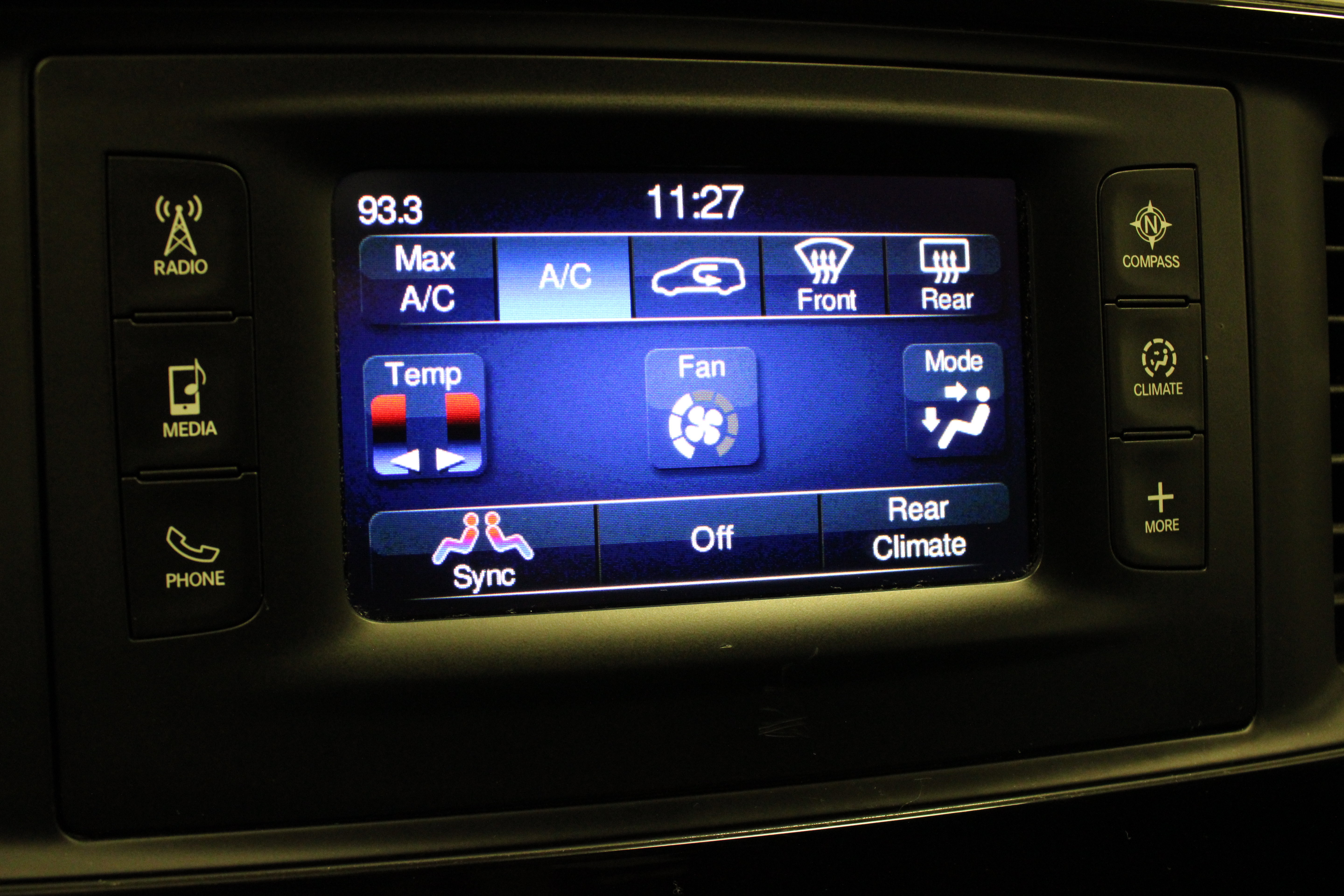 Used 2017 Chrysler Pacifica LX FWD image 25