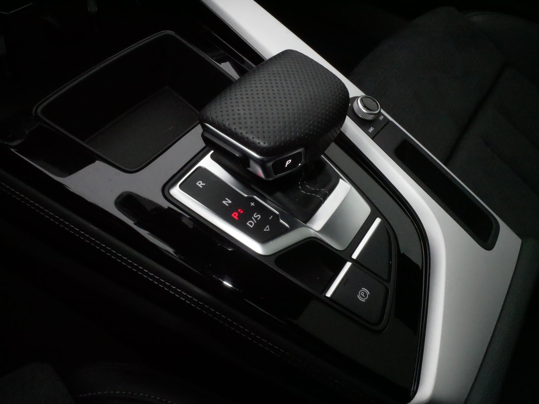 Used 2022 Audi A5 2.0T Premium Plus image 25