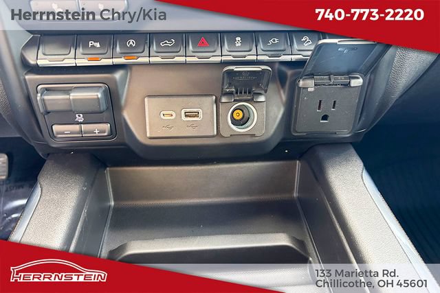 Used 2020 Chevrolet Silverado 1500 LT Trail Boss AWD/4WD image 19