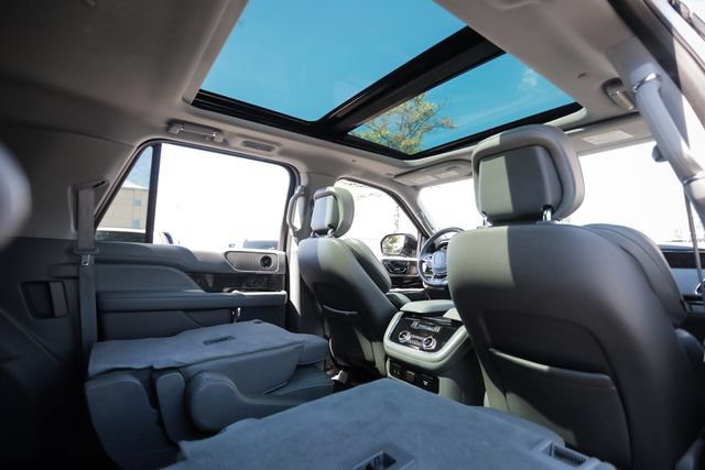 Used 2018 Lincoln Navigator L Select w/ Technology Package AWD/4WD image 72