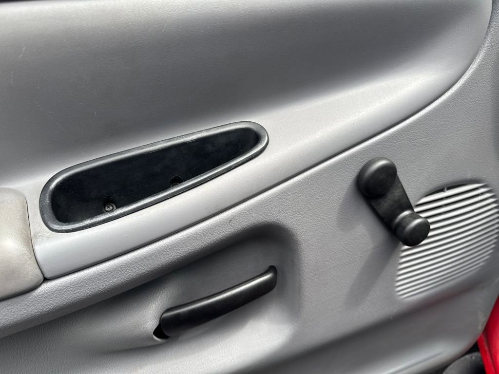 Used 1998 Dodge Ram 1500 Truck ST image 11