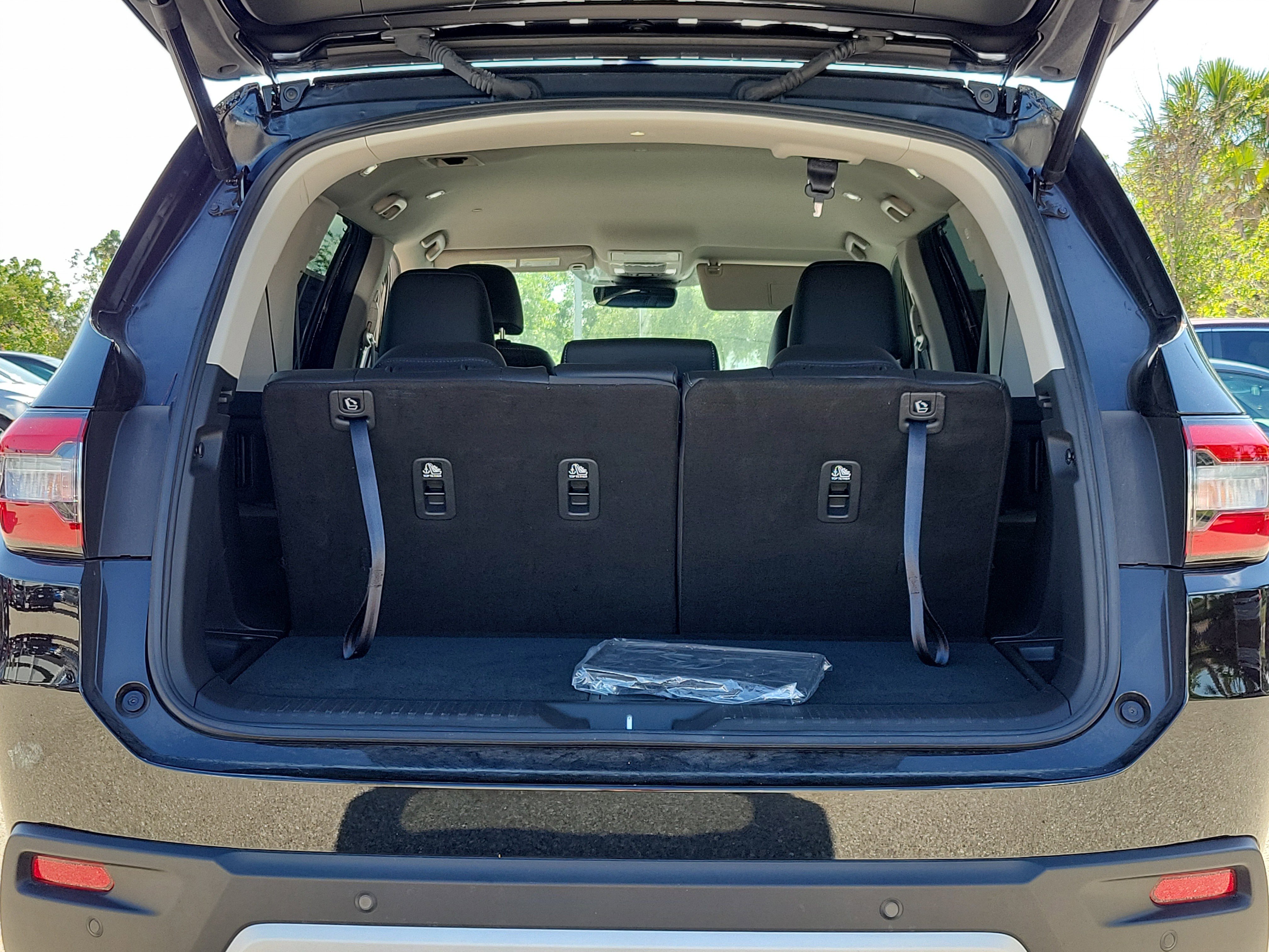 Used 2023 Honda Pilot EX-L image 11