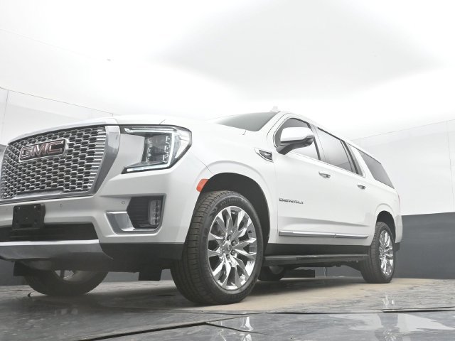Used 2021 GMC Yukon XL Denali AWD/4WD image 49