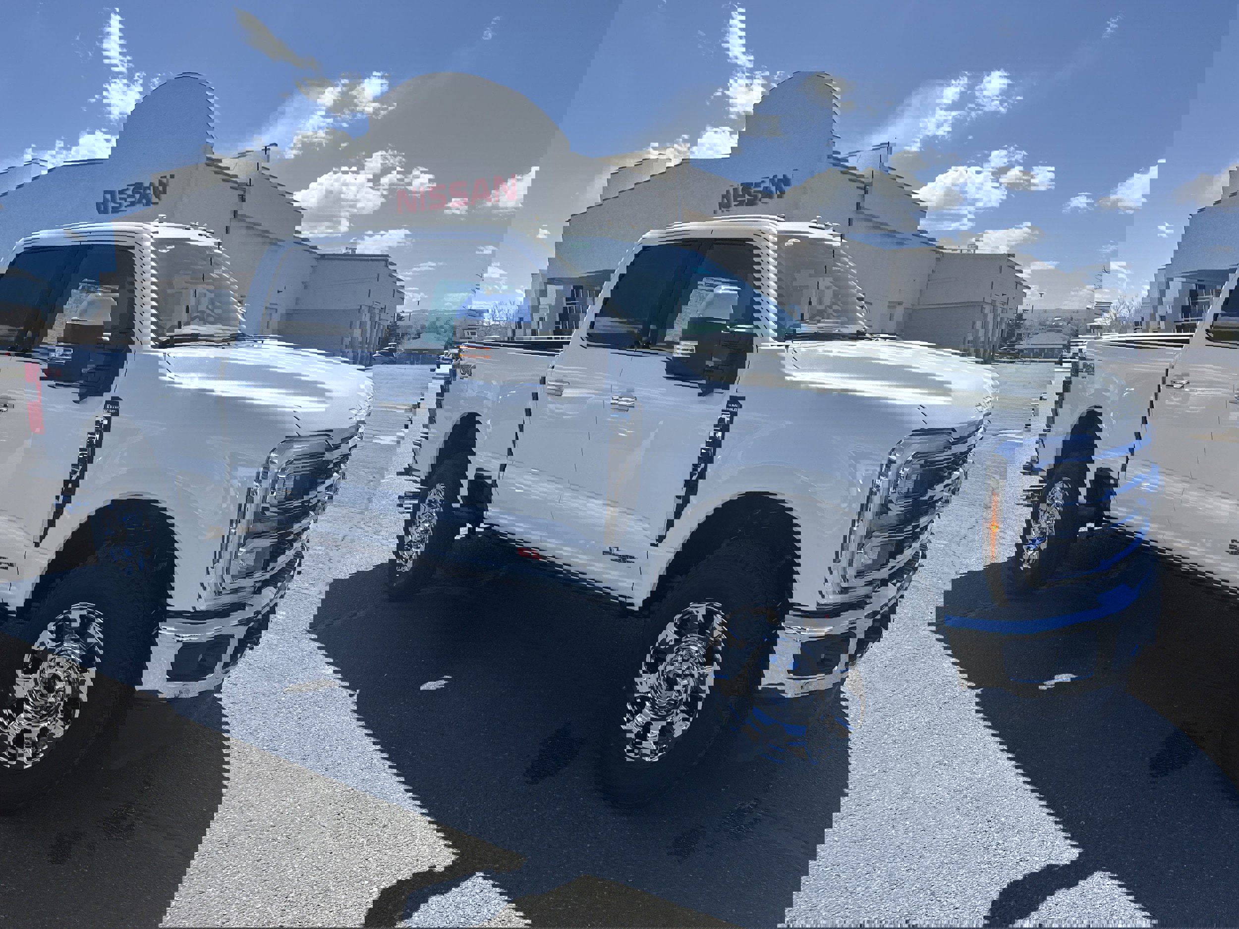 New 2025 Ford F350 King Ranch w/ Chrome Package image 4