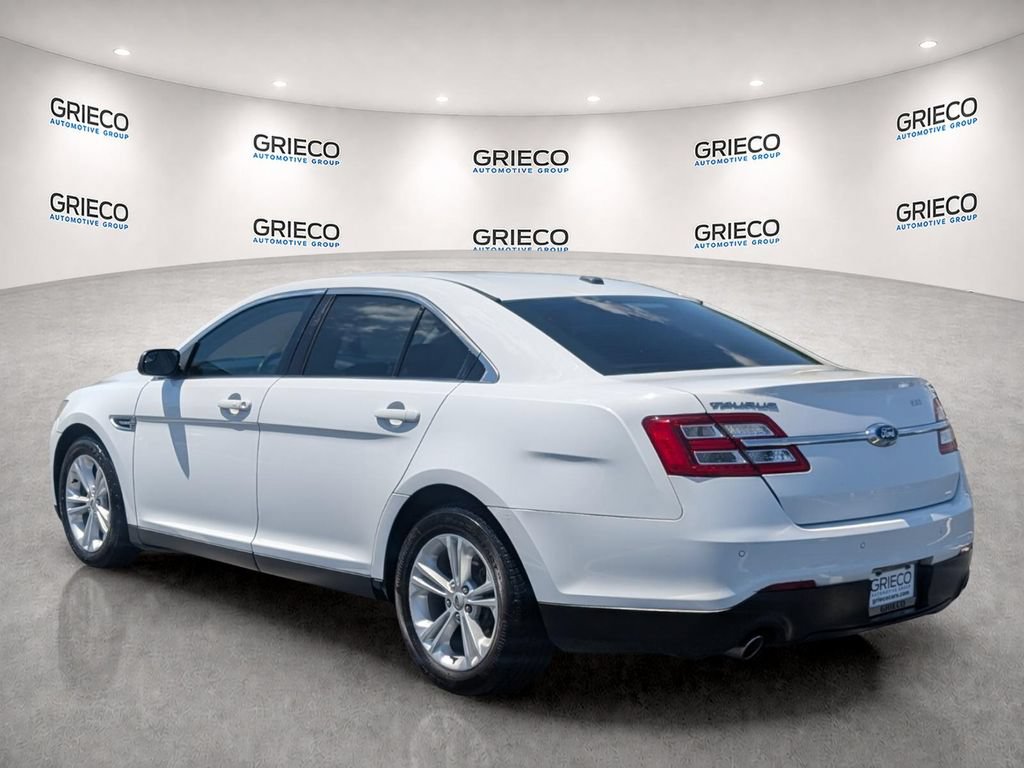 Used 2015 Ford Taurus SEL w/ Equipment Group 201A FWD image 4