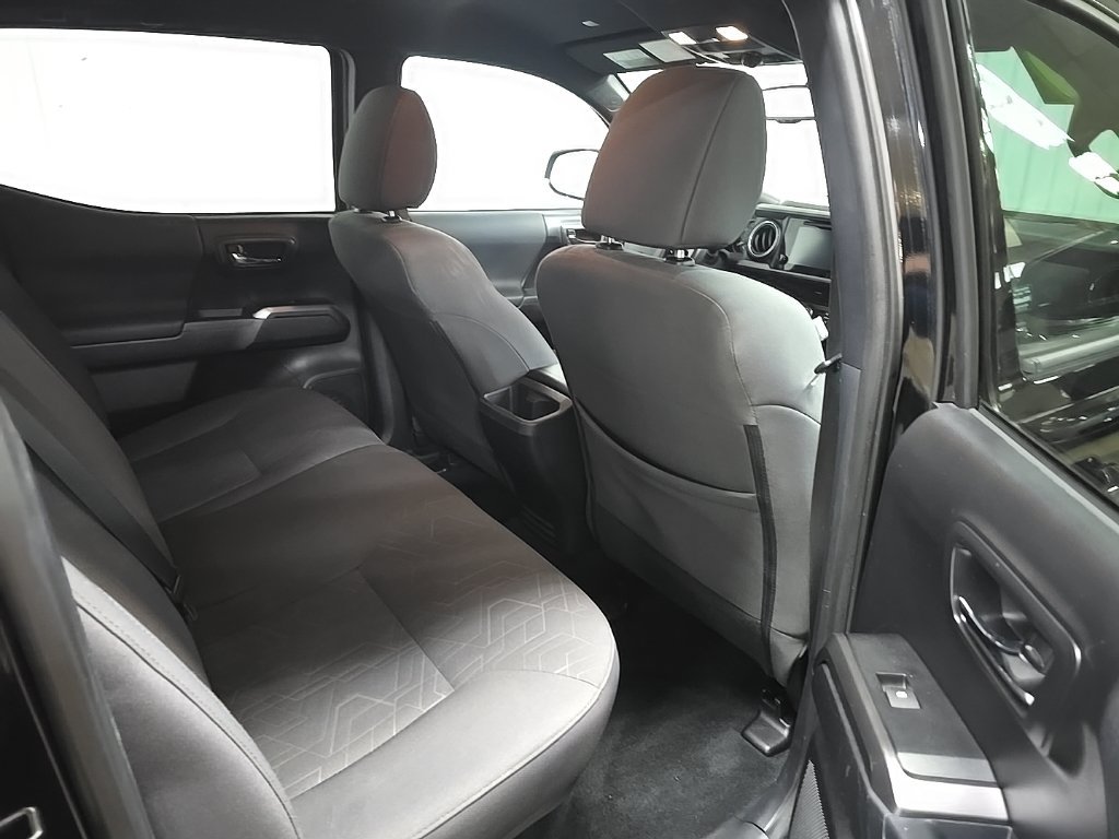 Used 2019 Toyota Tacoma TRD Off-Road AWD/4WD image 17