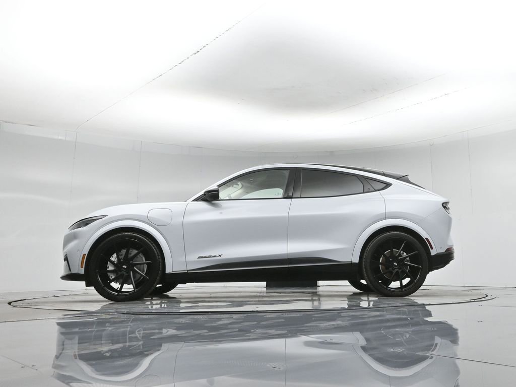 Used 2021 Ford Mustang Mach-E Premium image 7