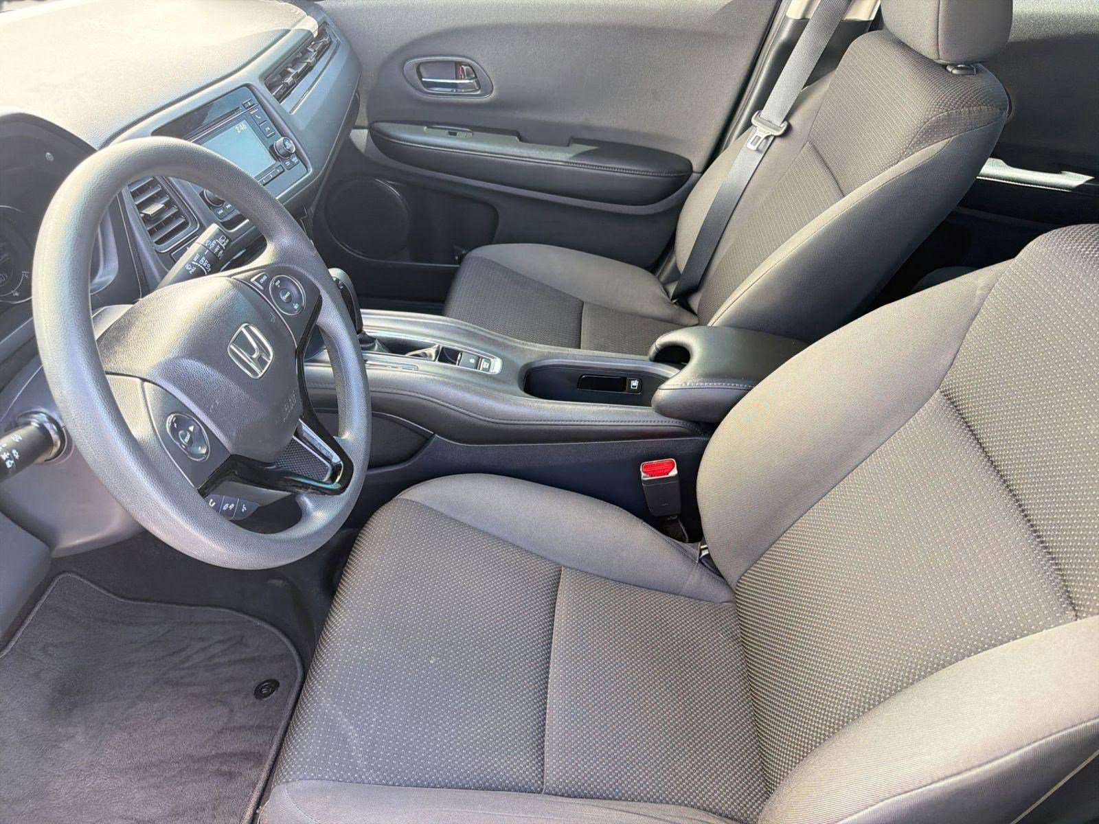 Used 2021 Honda HR-V LX image 24