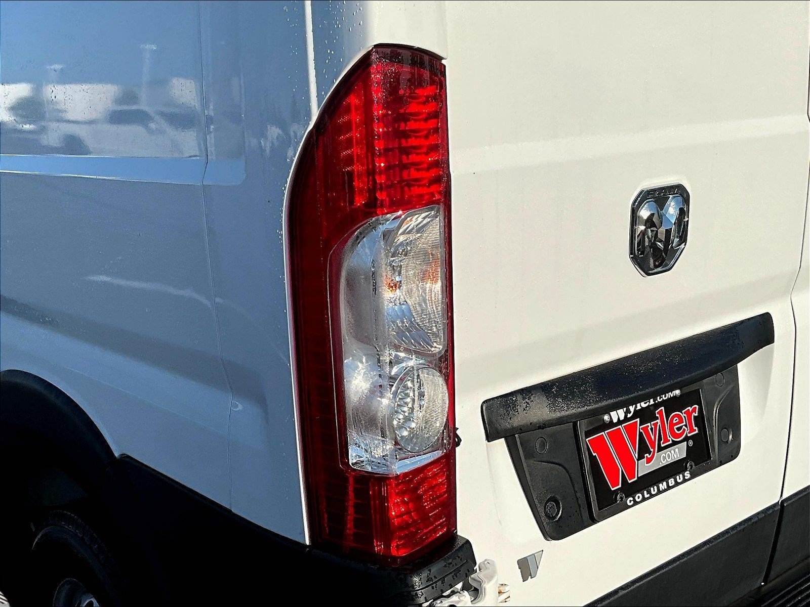 Used 2024 RAM ProMaster 2500 w/ Convenience Group FWD image 21