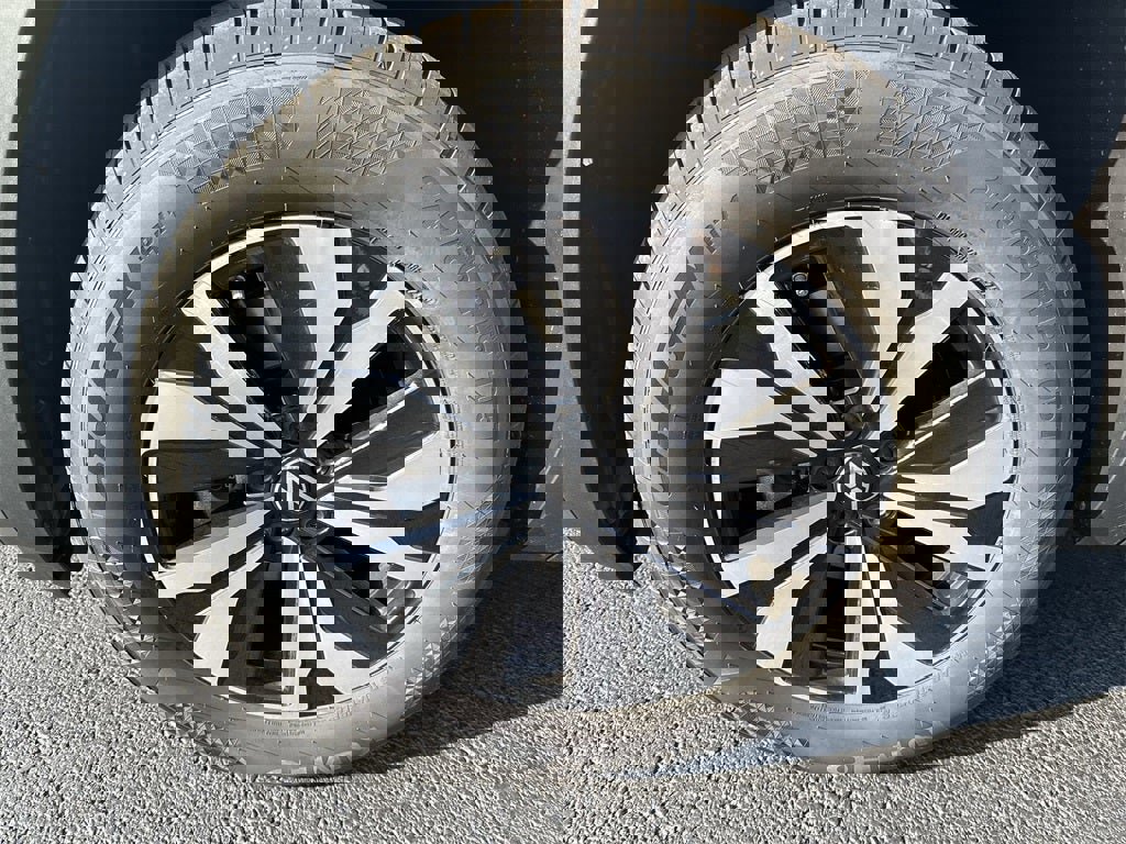 New 2026 Volkswagen Atlas SE image 8