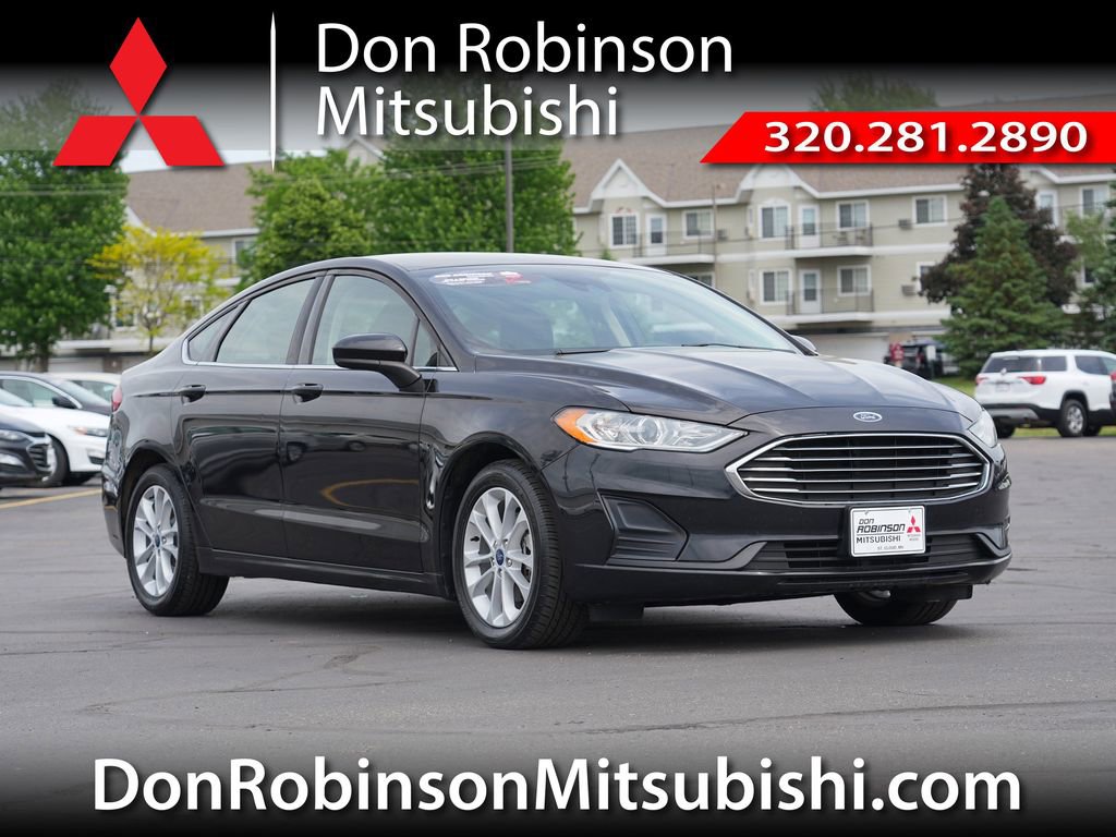 Used 2020 Ford Fusion SE FWD image 1