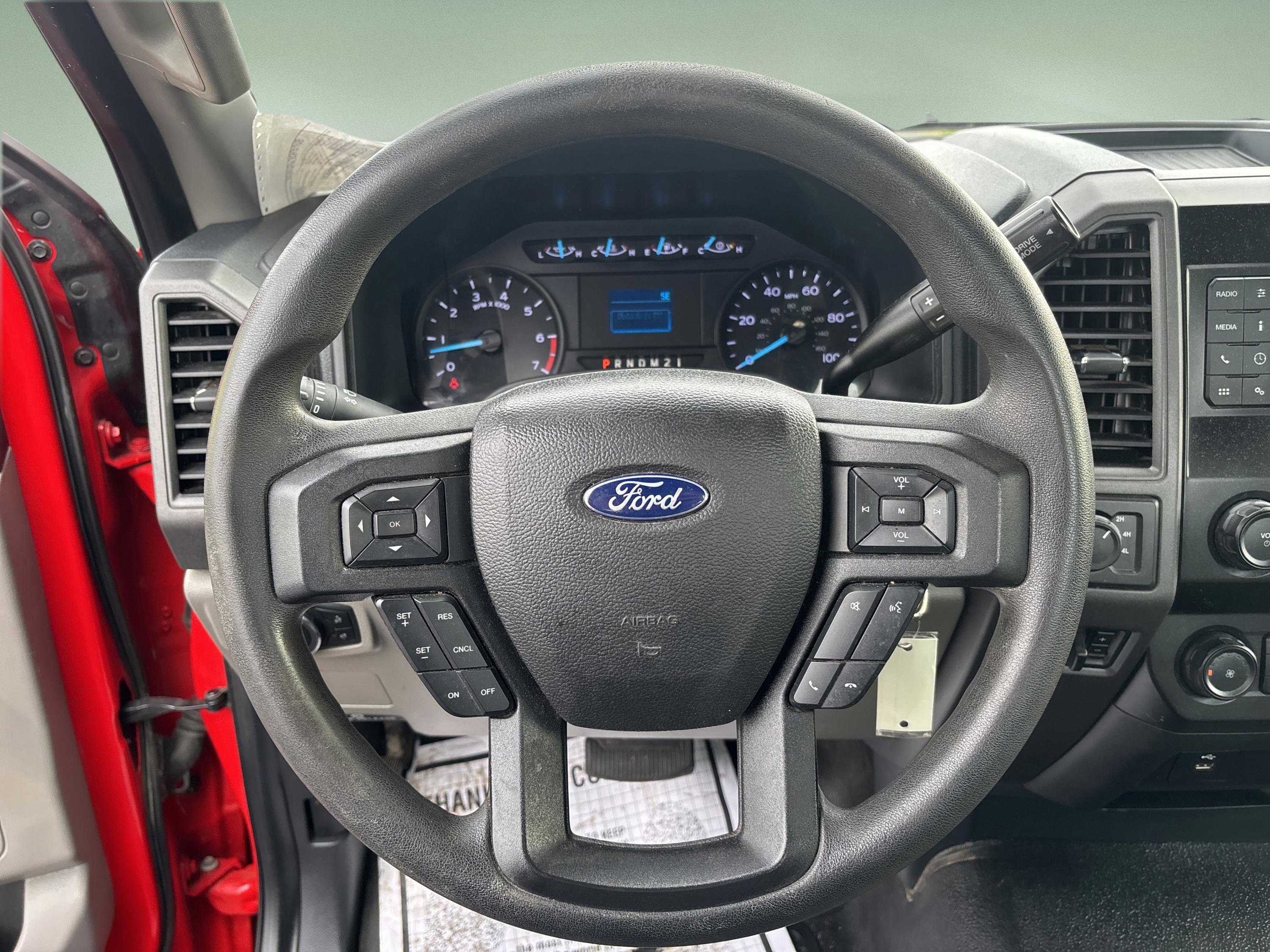 Used 2022 Ford F250 XL w/ Power Equipment Group image 11