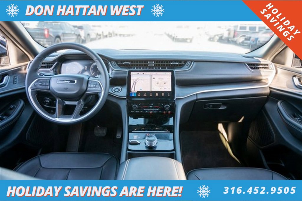 Used 2025 Jeep Grand Cherokee Limited image 3