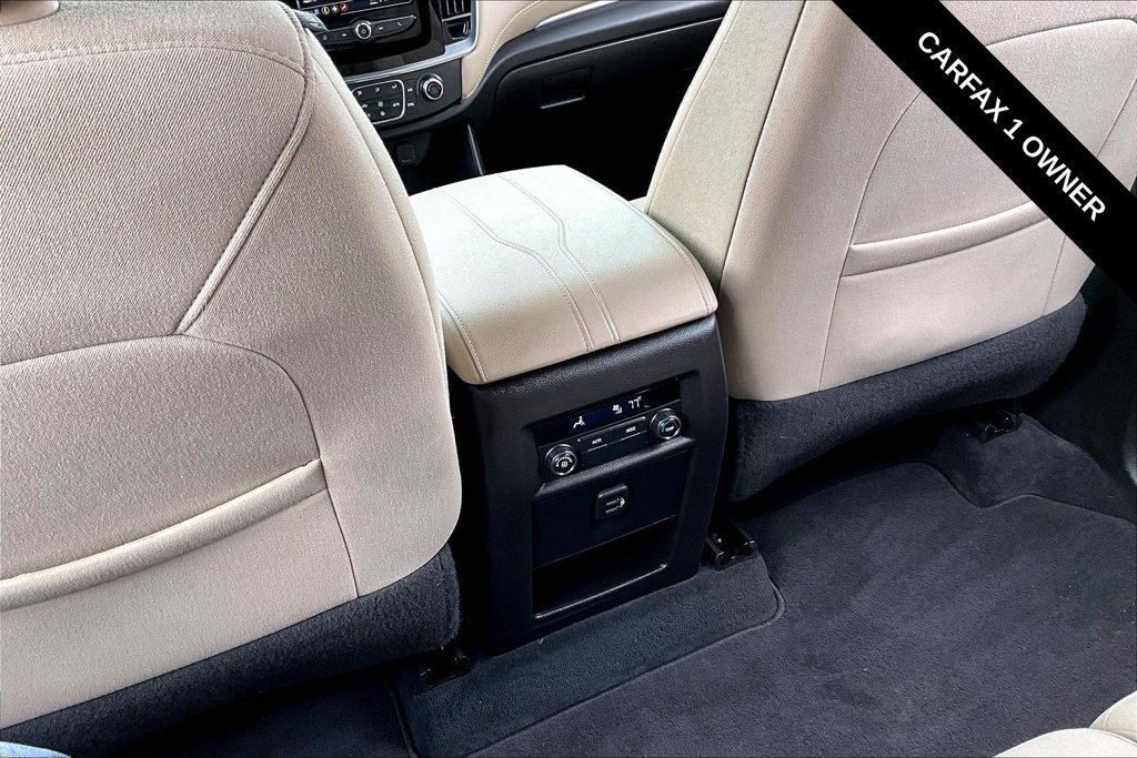 Used 2022 Chevrolet Traverse LS FWD image 15