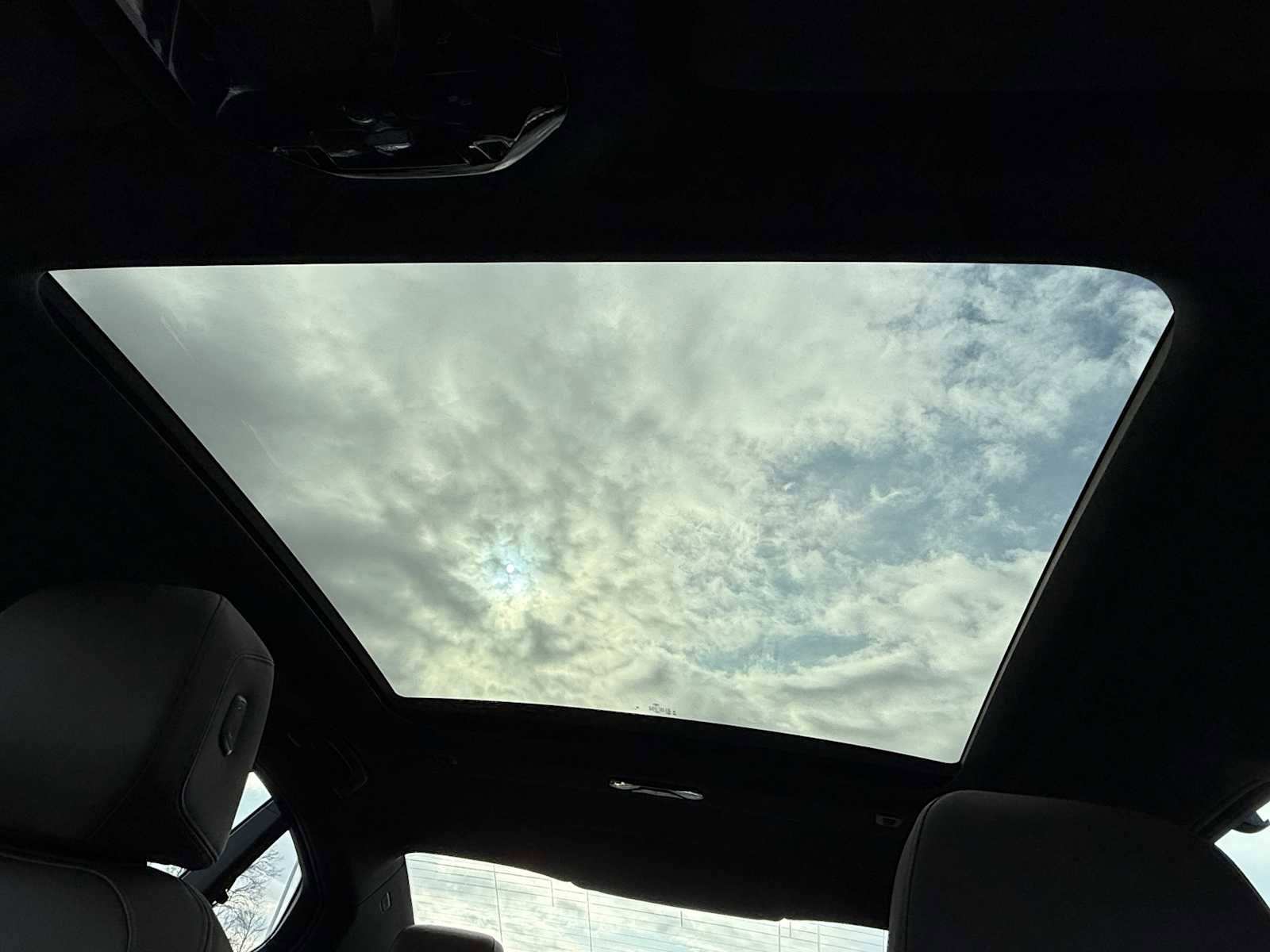 New 2026 BMW 530i xDrive w/ Executive Package image 40