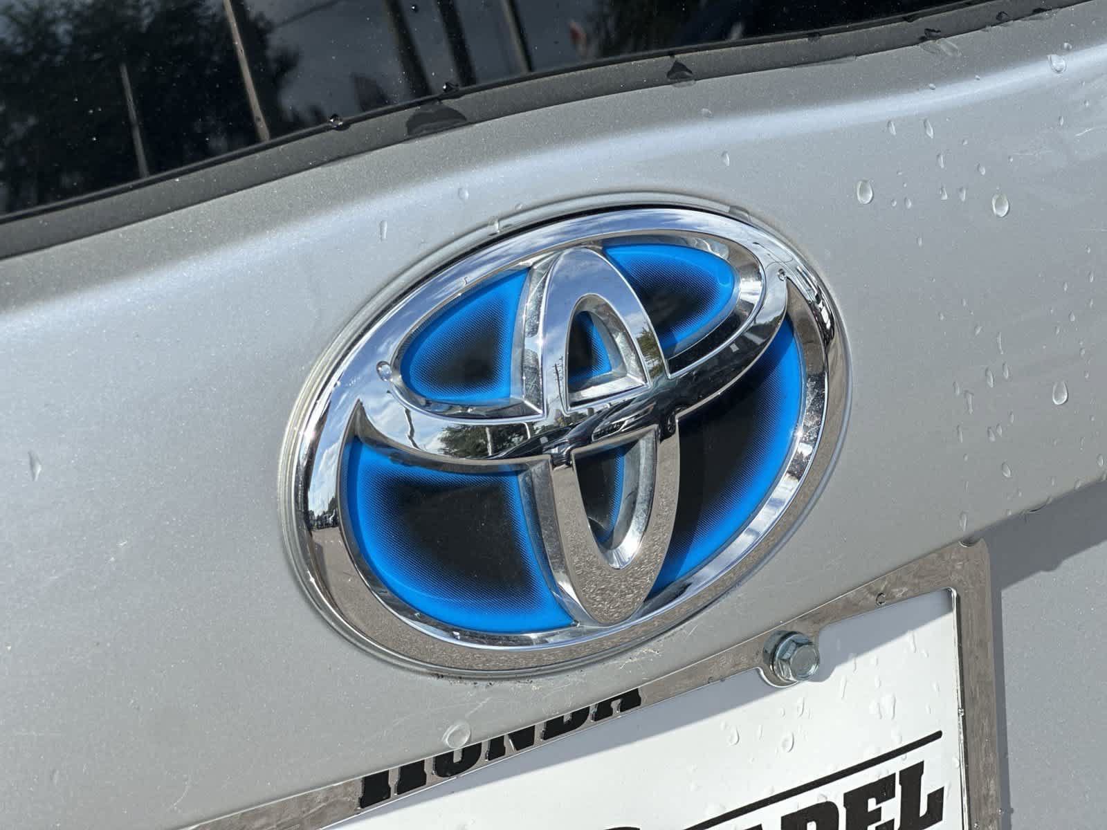 Used 2015 Toyota Prius Four FWD image 10