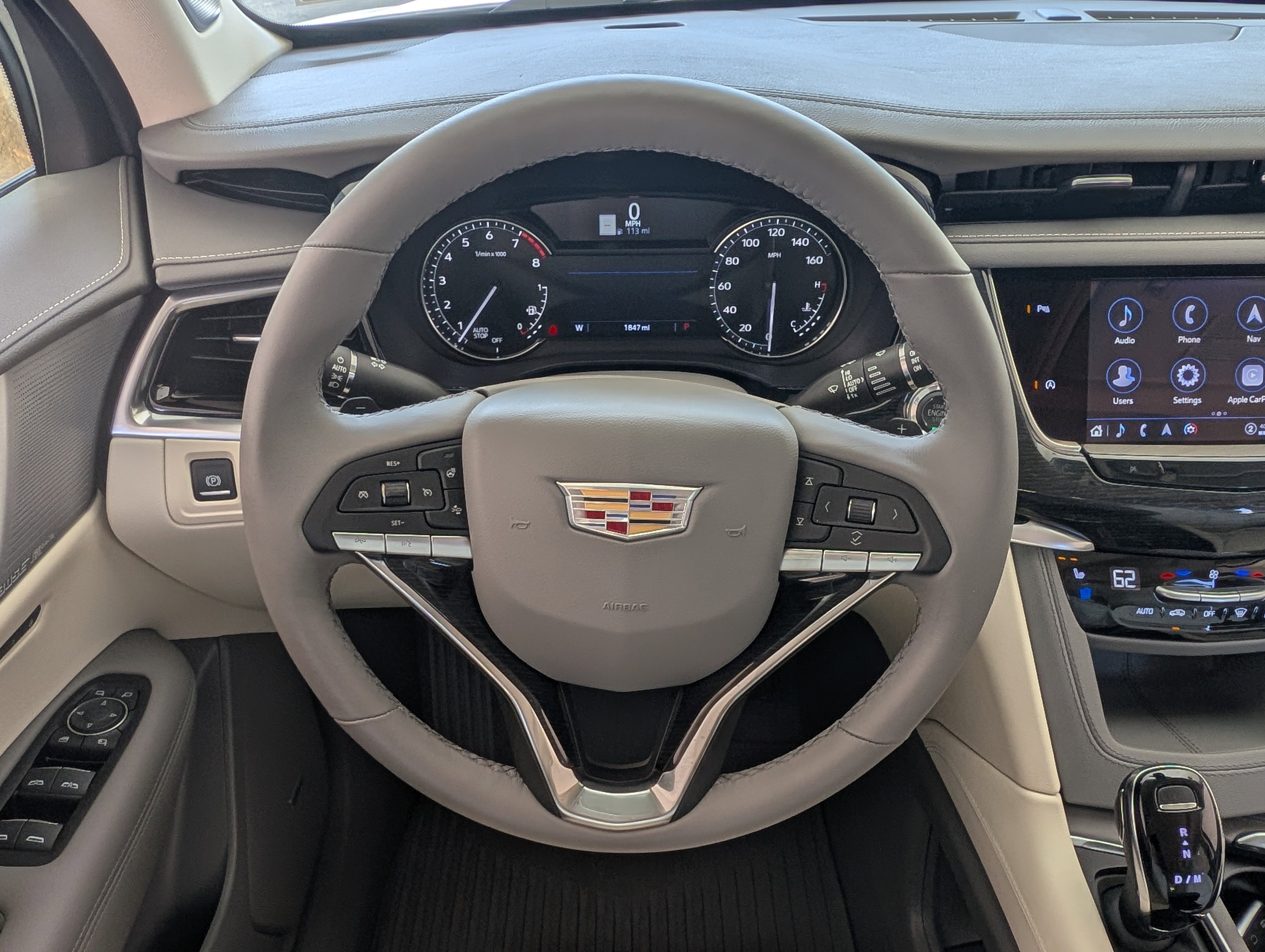Used 2025 Cadillac XT6 Premium Luxury FWD image 23