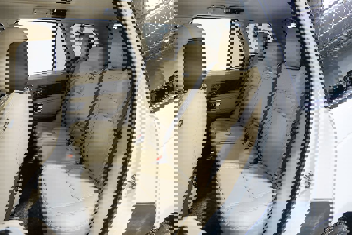 Used 2020 Land Rover Range Rover HSE AWD/4WD image 40