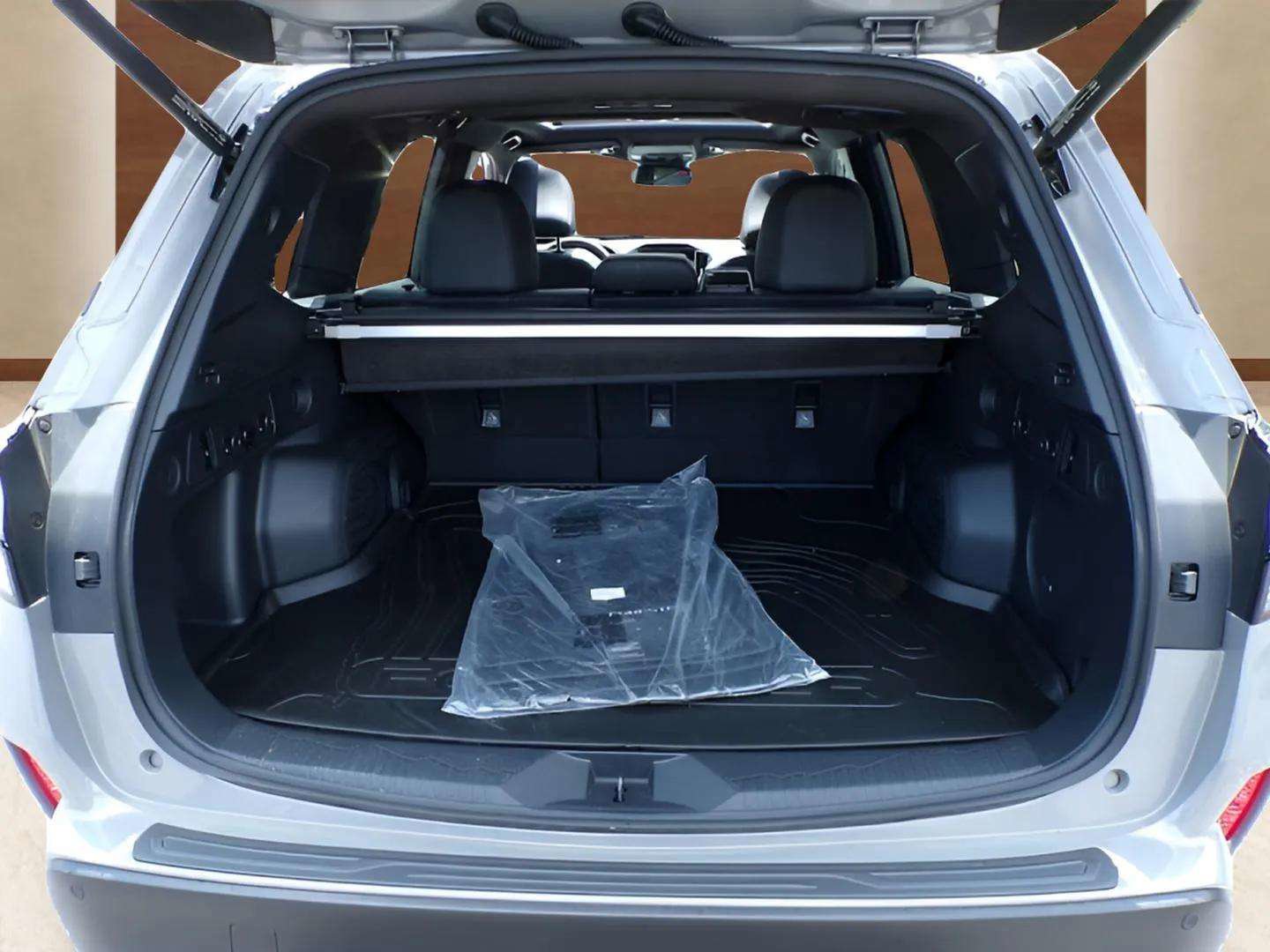 Certified 2025 Subaru Forester Limited image 14