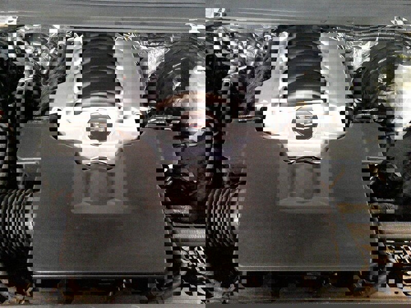 Used 2016 Cadillac Escalade Premium image 2